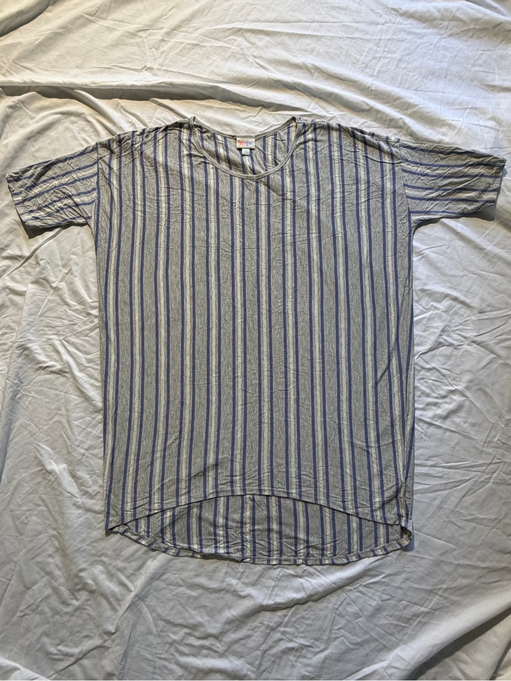 LuLaRoe Irma Tunic Top 2XL Gray Blue Striped Oversized High Low Hem